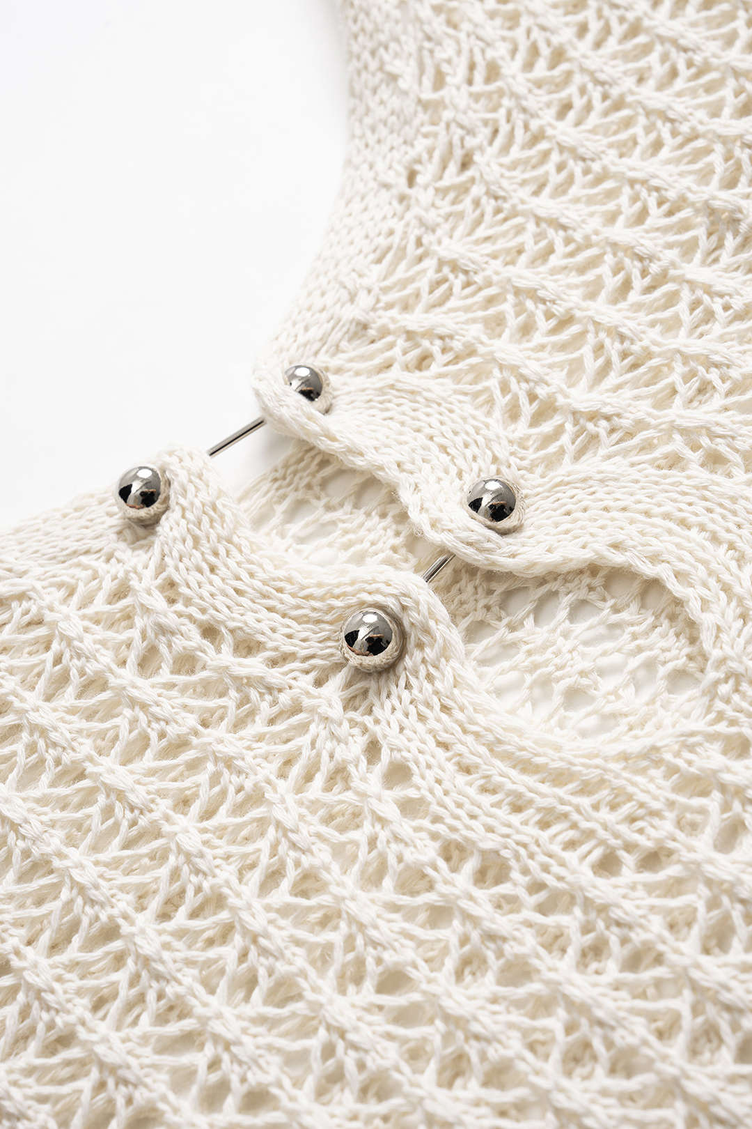 Uzun Kollu Bej Örgü Elbise