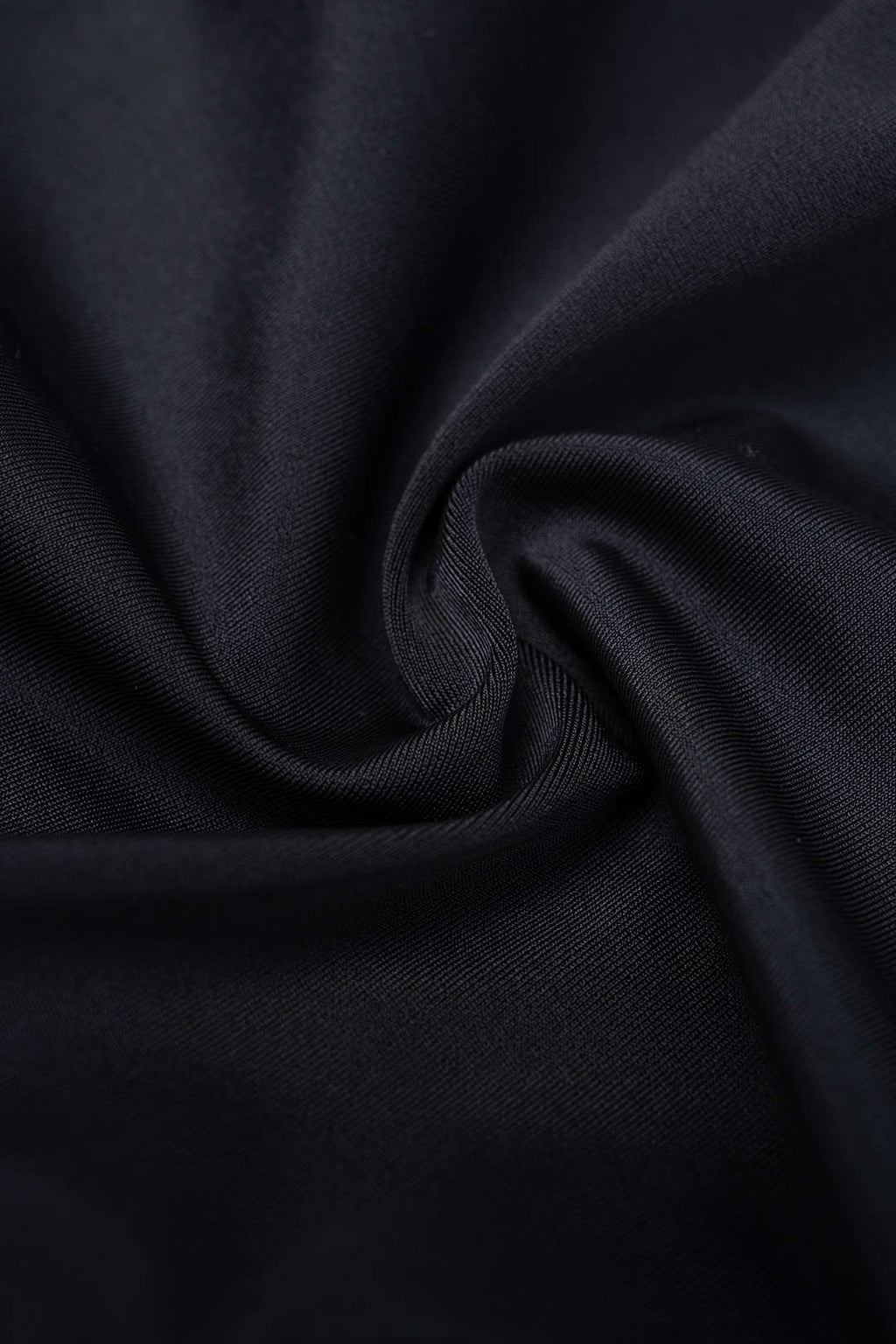 Rosvell Black Contour Mayo